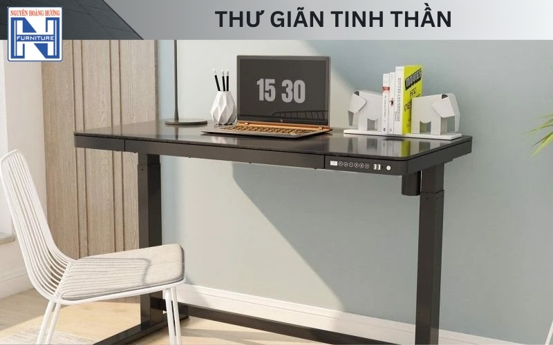 Bàn làm việc điều chỉnh độ cao